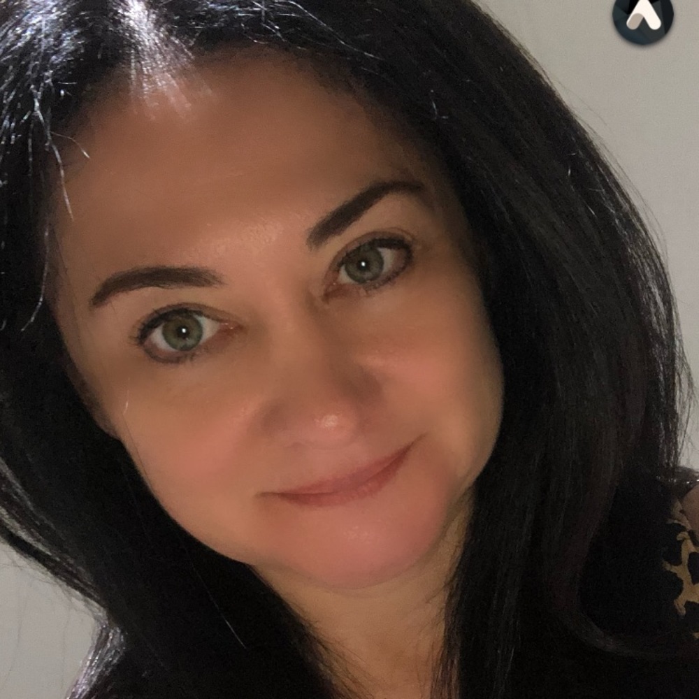 Meet your Posher, Simone